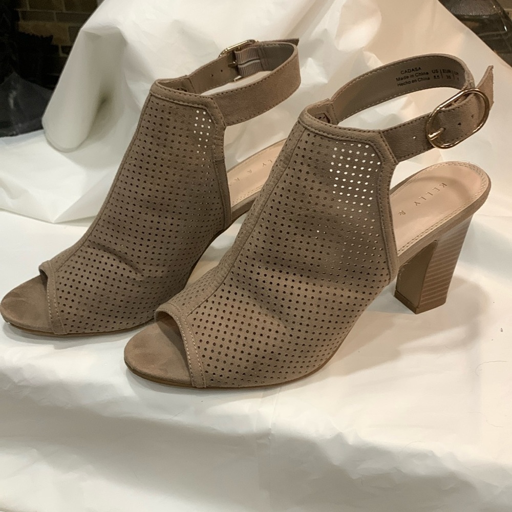 Kelly & Katie “Cadasa” taupe perforated suede slingback heels